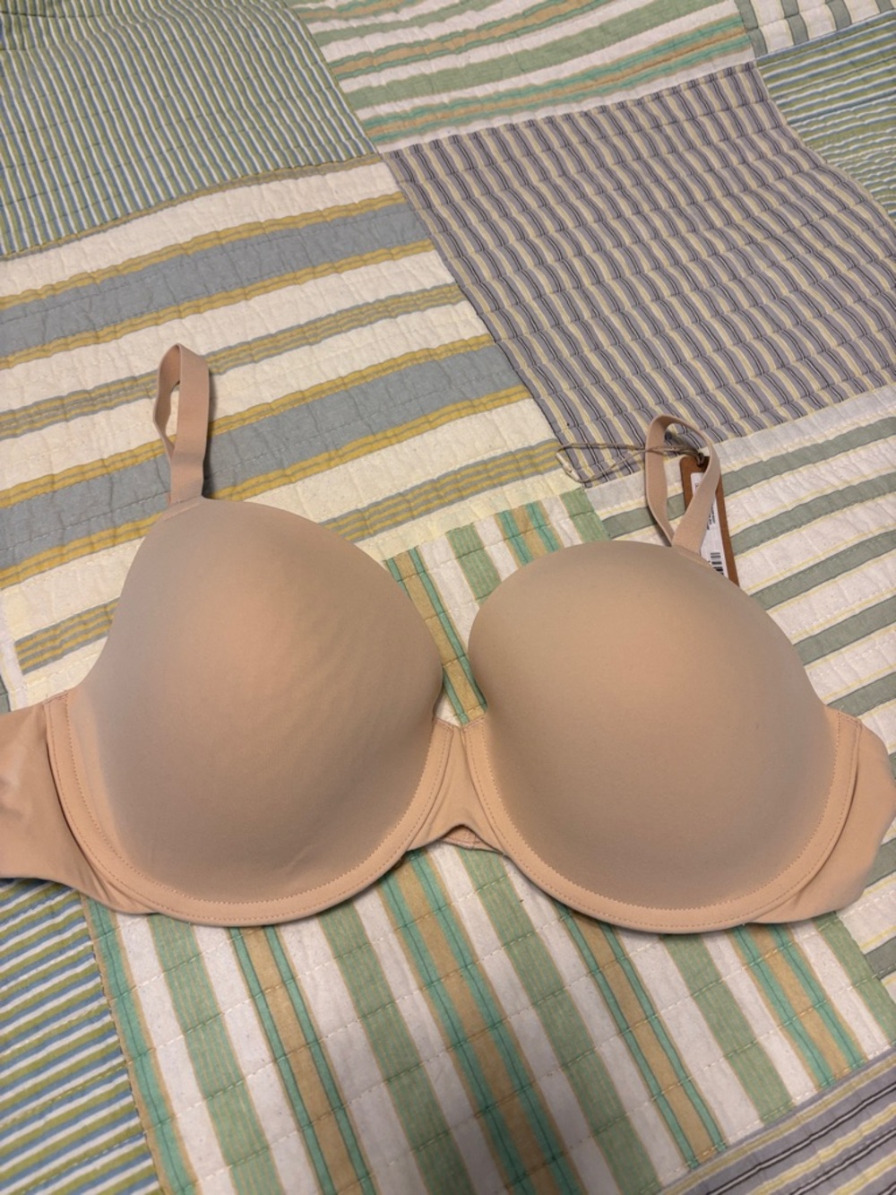 SKIMS Light Nude Molded T-Shirt Bra